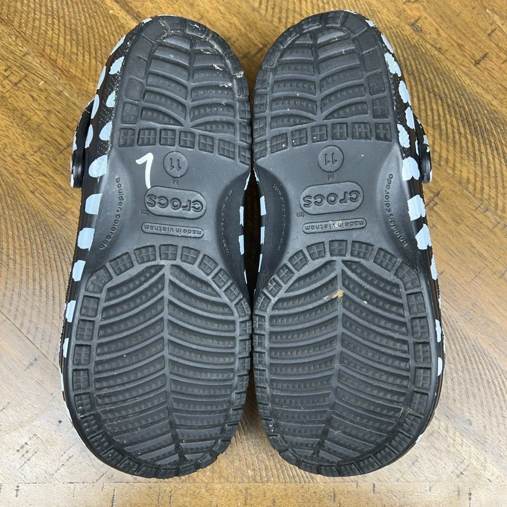 Crocs Shoes Mens 11 Black‎ Classic Heart Print Slip On Clogs Comfort Classic